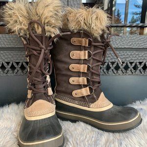 Sorel Tofino Joan Of Arctic Size 7 Faux Fur Lined Winter Snow Boots